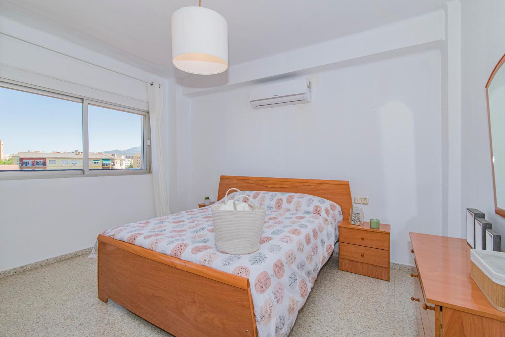 Delfin Retreat Con Terraza Junto A Parada De Metro Granada Dış mekan fotoğraf