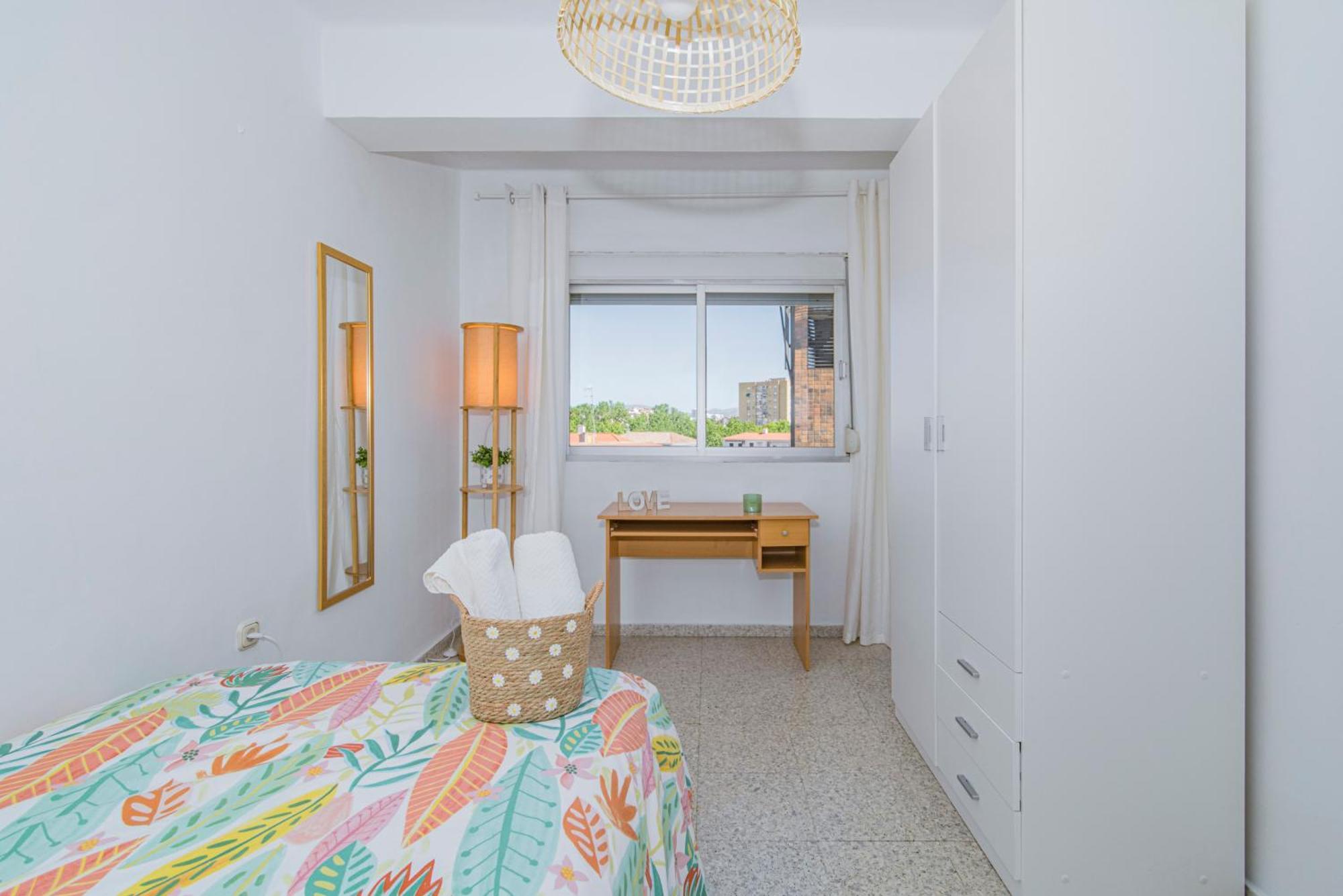 Delfin Retreat Con Terraza Junto A Parada De Metro Granada Dış mekan fotoğraf