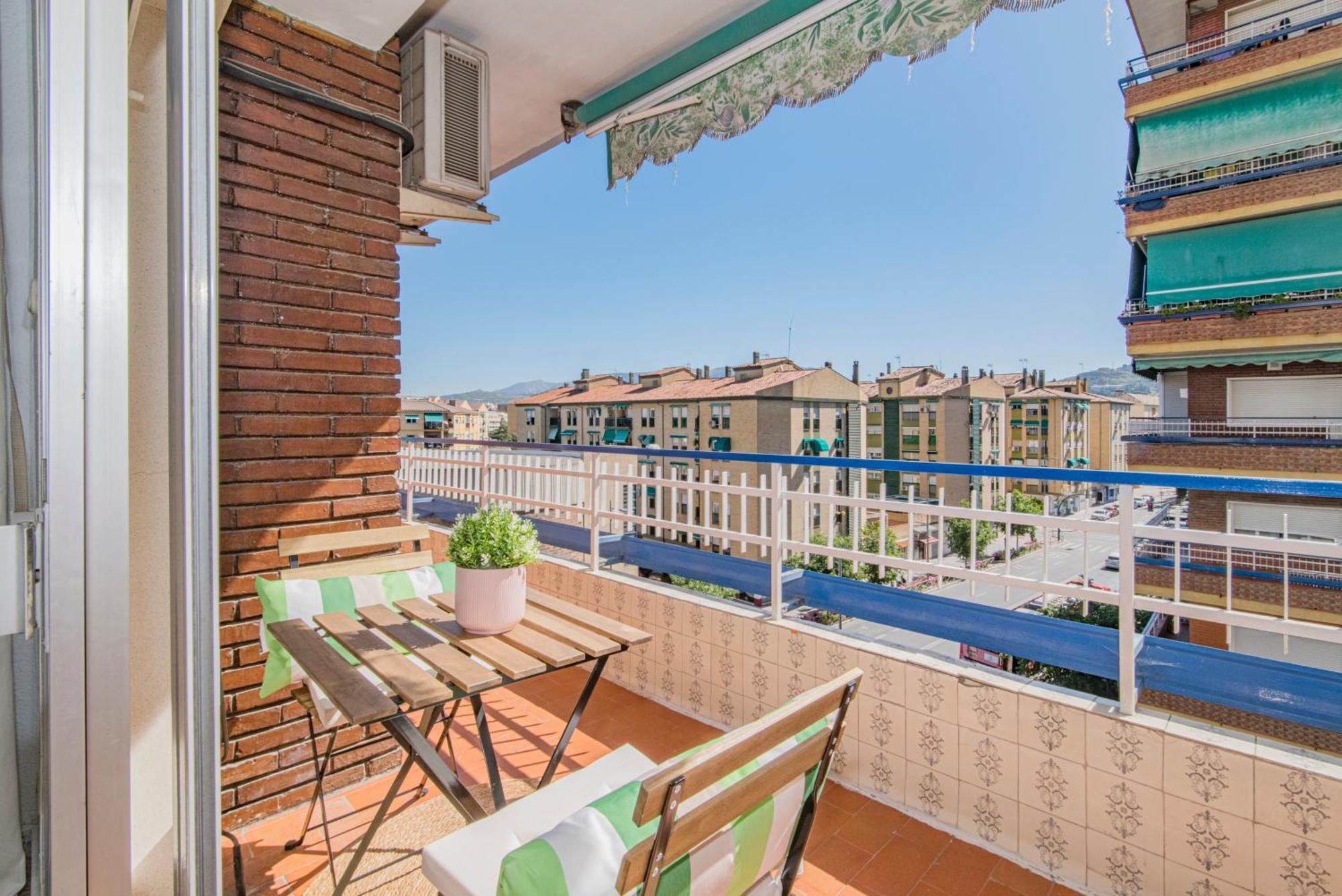 Delfin Retreat Con Terraza Junto A Parada De Metro Granada Dış mekan fotoğraf